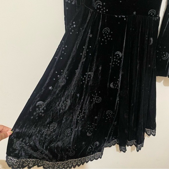 Spirit Witchy Coven Goth dress velvet bell sleeve high low Halloween costume S - Picture 8 of 11
